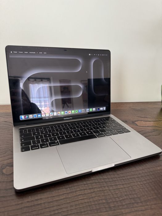 Vendo Macbook 13 2019 Touch Bar