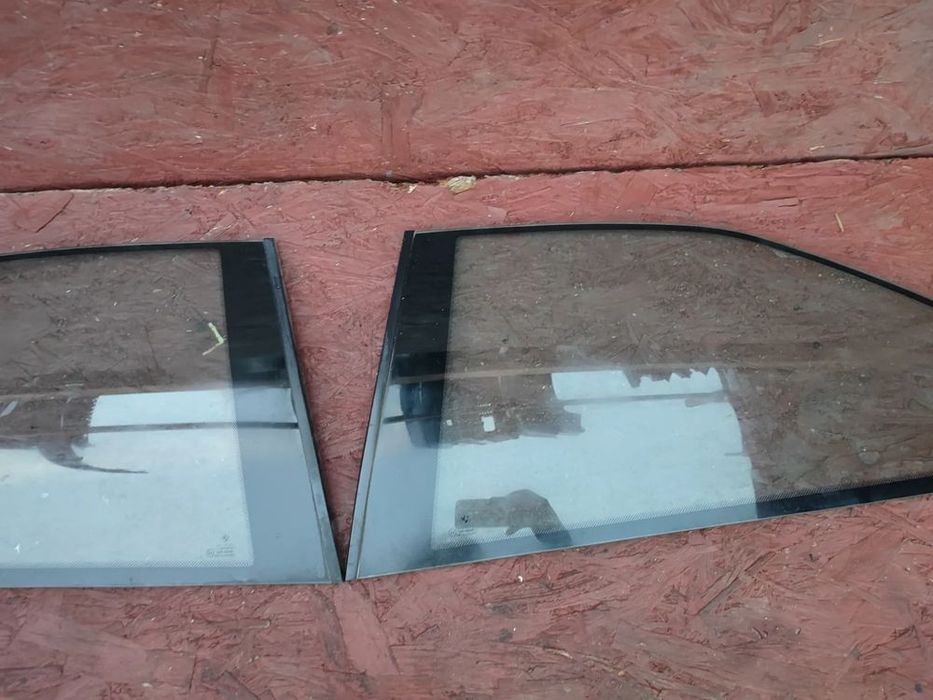 bmw e36 coupe oryginalne szyby tył boczne lewa / prawa uchylna o nr.