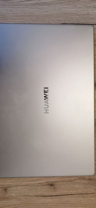 Huawei Matebook d15 i5 8gb 512 okazja tanio jak nowy