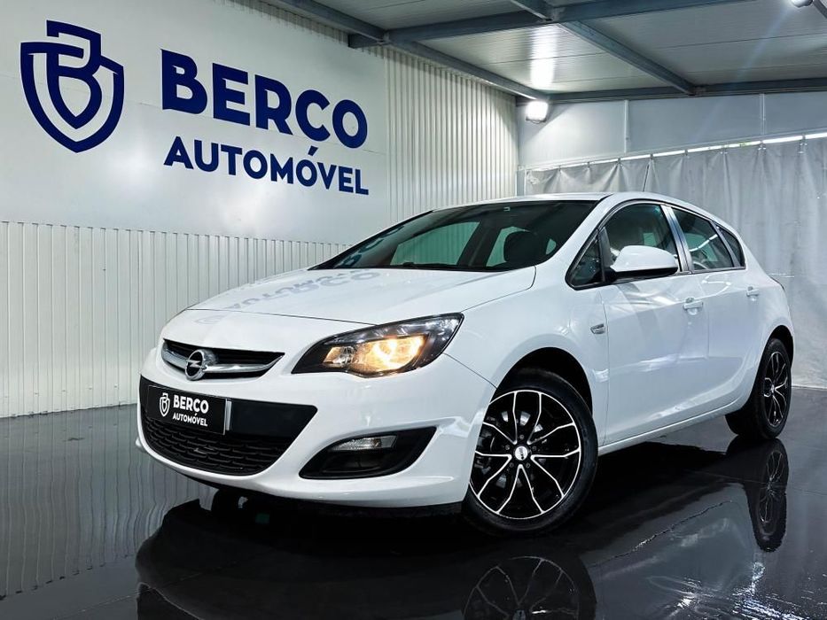 Opel Astra 1.6 CDTI Cosmo S/S J18