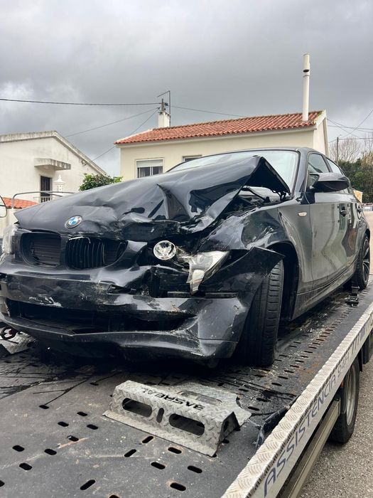 BMW 118d 121k nacional a recuperar ou peças