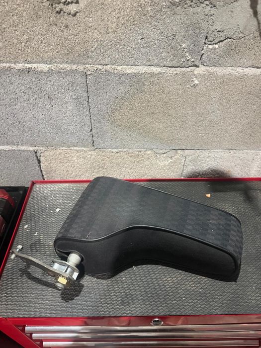 Vendo apoio de breço mercedes 190