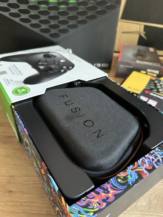 Xbox series X zestaw monitor klawiatura ssłuchawki