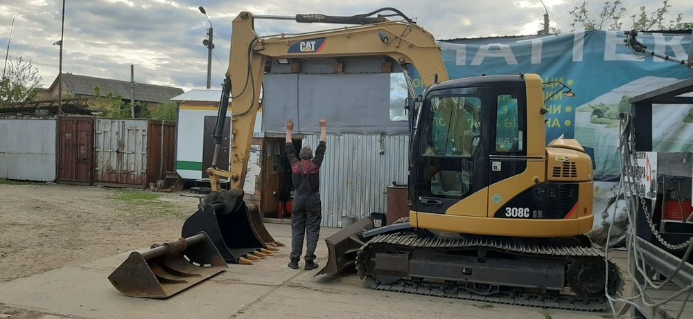 Гідромолот.Ямобур.Екскаватори 5-25тон..