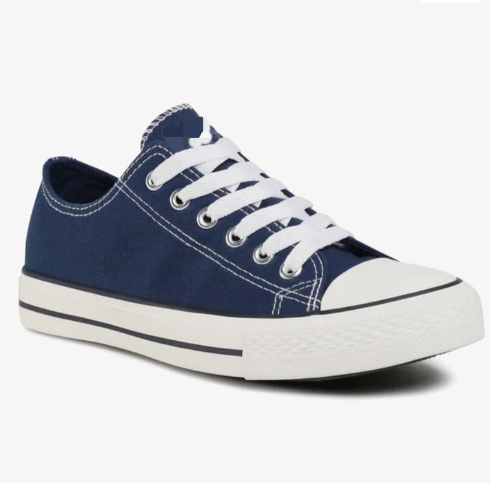 Nowe trampki granatowe r.41