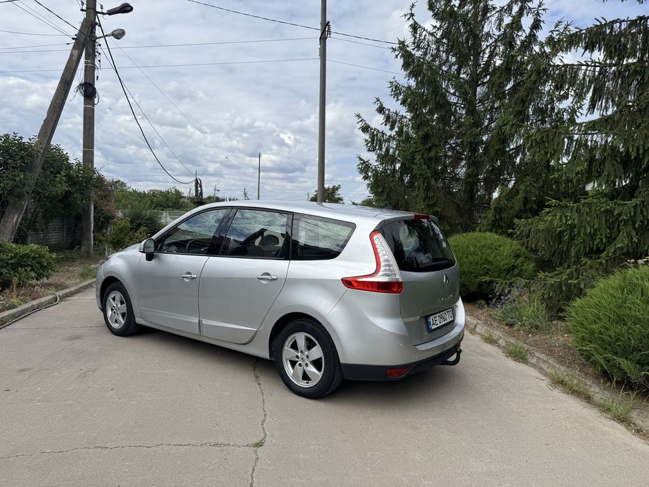 Продам Рено ГрандСценік