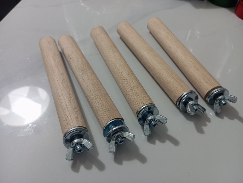 Żerdzie dla papug 5 sztuk.