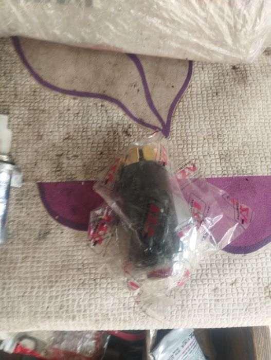 Замки для жигулів ваз 3 шт. + аварійна кнопка