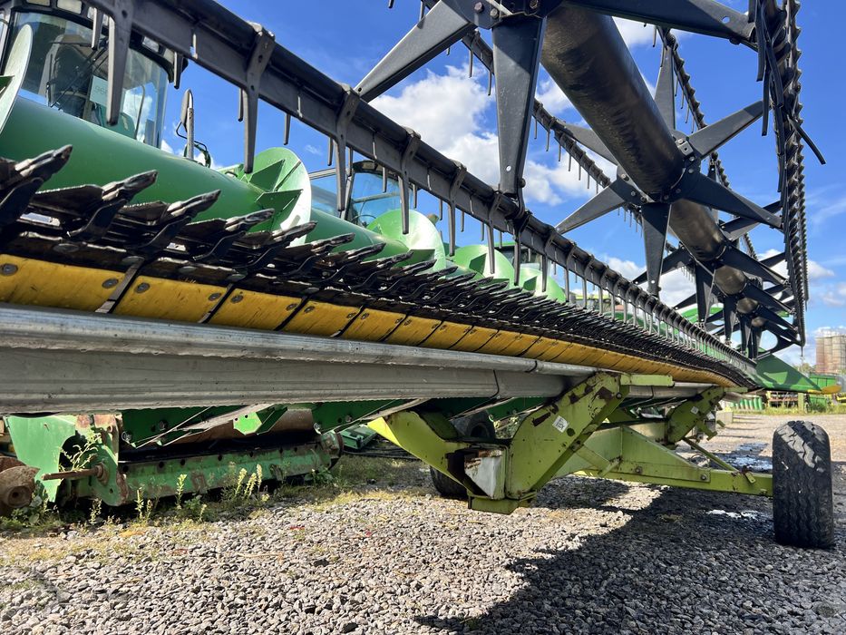 Жатка Флекс JOHN DEERE 630 flex на сою гідрофлекс