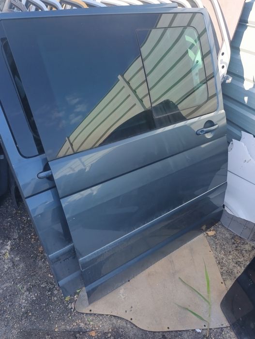 Drzwi przesuwne boczne prawe suwane VW t5 t6 LD7U