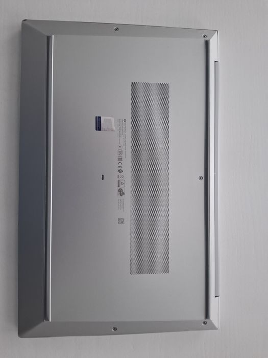 HP EliteBook 850 G7  i5