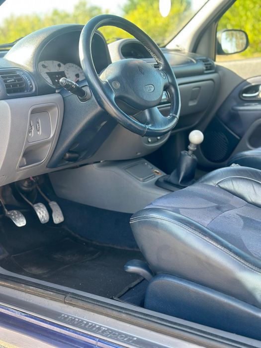 Renault Clio 2 1.6 16v