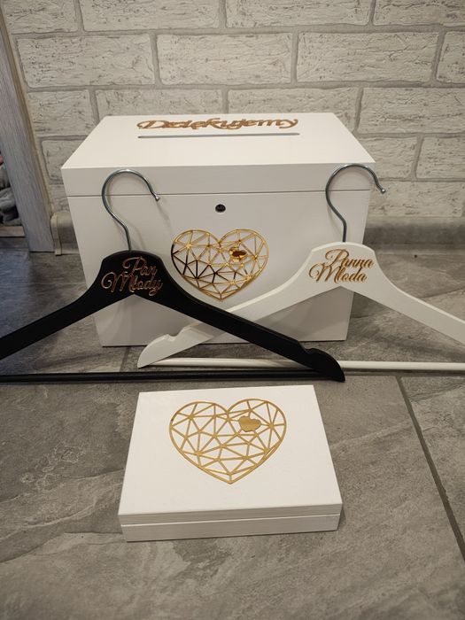 Pudełko na obrączki skrzynka na koperty wieszaki ślub wesele nowe