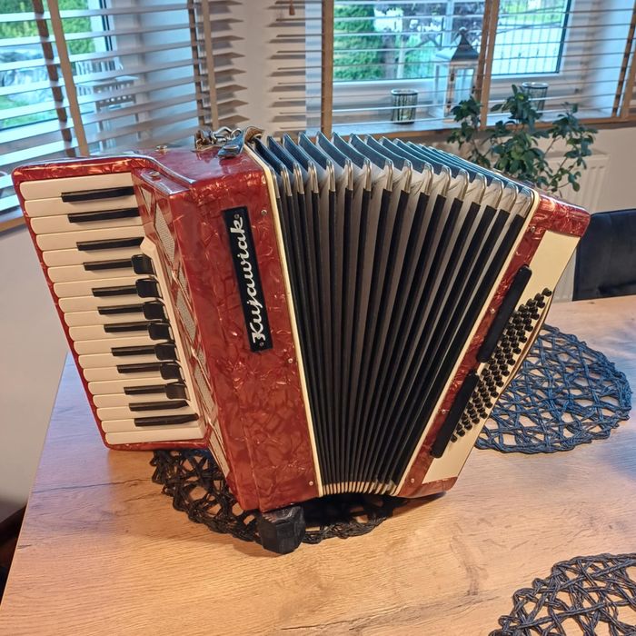 Akordeon kujawiak 60 basów