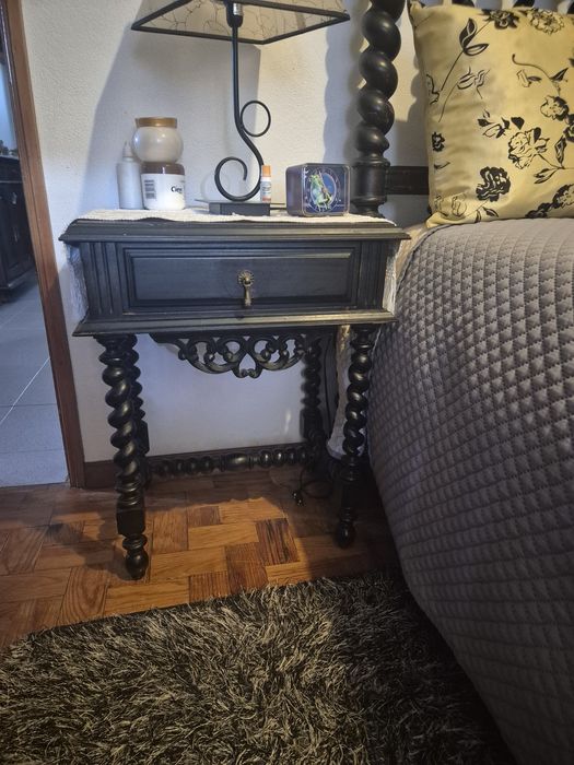 Mobília de quarto de casal de século