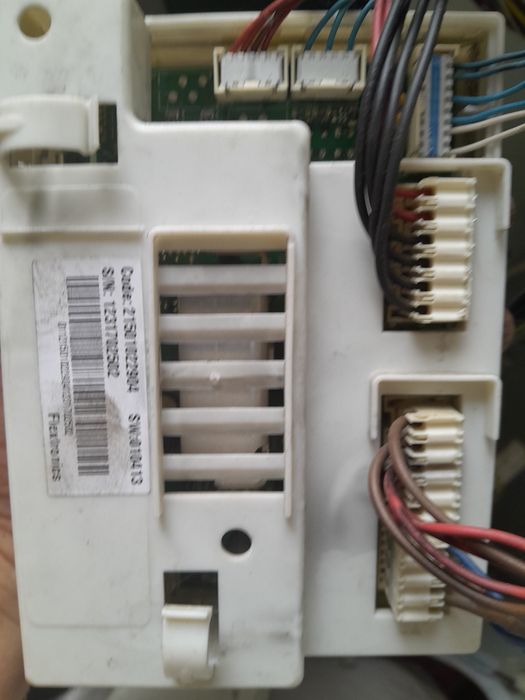 Пральна машина .Indesit iwsb 51051 по  запчастинах.