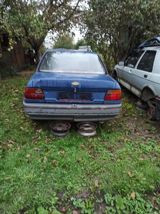 Ford escort, форд ескорт з 90по 99р.на запчастини