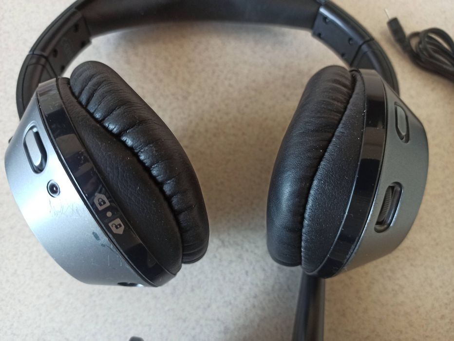 Навушники Phillips SHC-8535/10