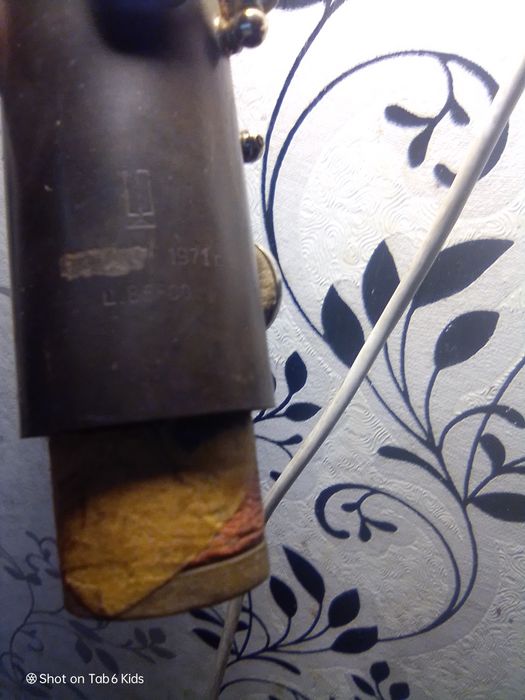 Продам кларнет3300гр.С клеймом.Хороший торг