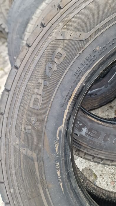 245/70r19.5 Uniroyal DH 40