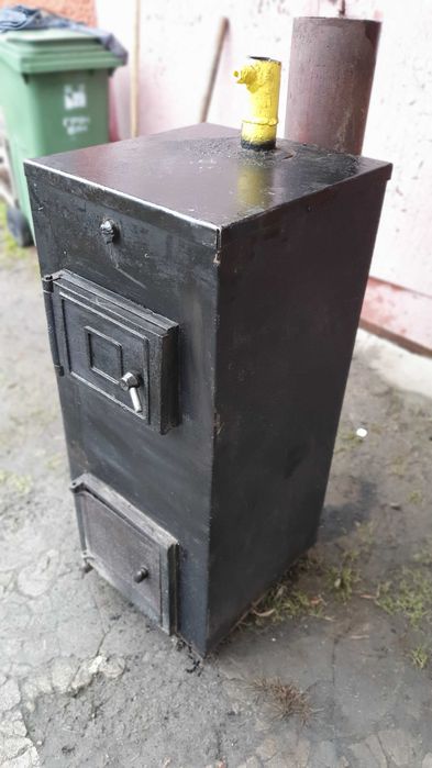 Котел твердо-паливний