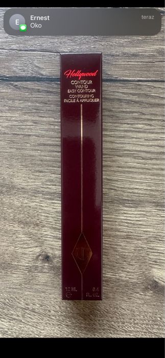 Hollywood Contour Wand - płynny bronzer do konturowania twarzy w pędzelku