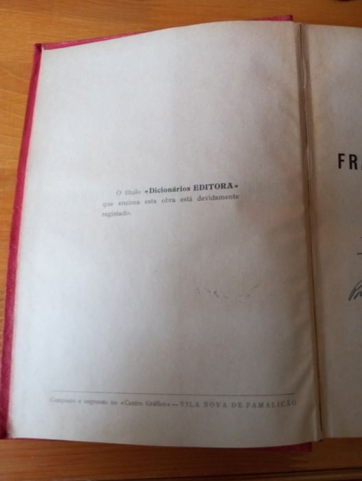 Dicionários "Editora" Dicionário de Francês-Português Olivio Carvalho