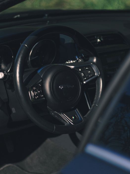 Jaguar XE R-Sport