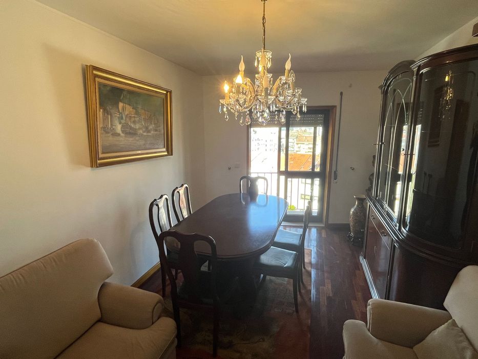 Mobílias quarto/sala mogno + 2 móveis Hall e dois sofás