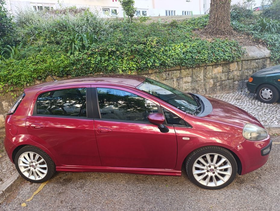 Fiat Punto 2010 1.3 MultiJet -Turbo Diesel – Económico e Fiável