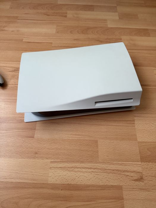 PlayStation 5 825 GB