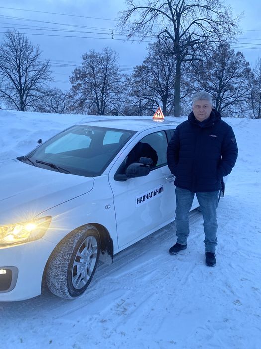 Автошкола. Автоинструктор. Уроки вождения. Чернигов