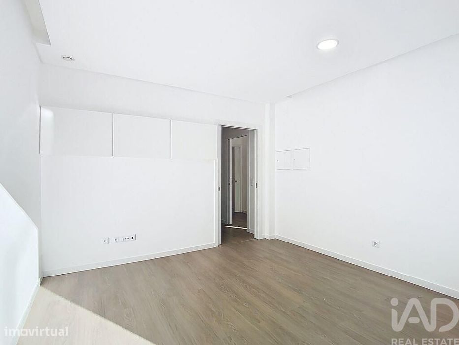 Apartamento em Porto de Mós - São João Baptista e São Pedro de 83 m2