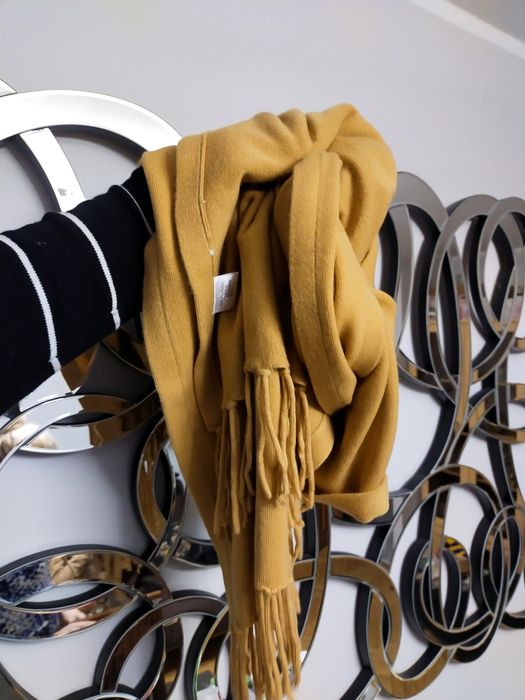 Szal szalik w kolorze camelowym / musztardowym