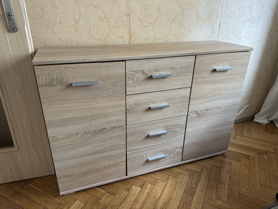 Komoda, w srednim stanie
