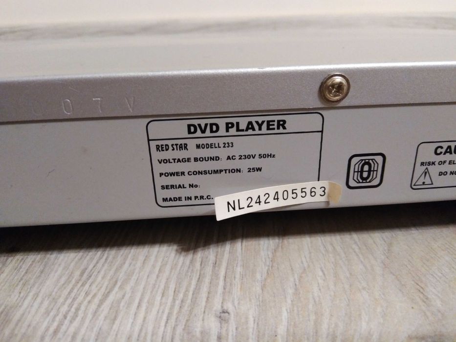 DVD player Red star