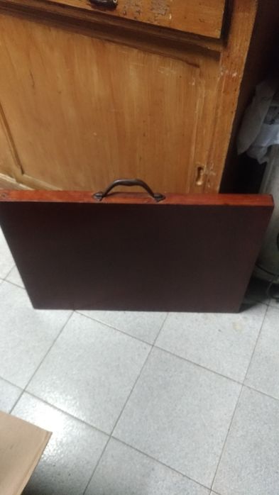 Mesa Dobrável em Madeira