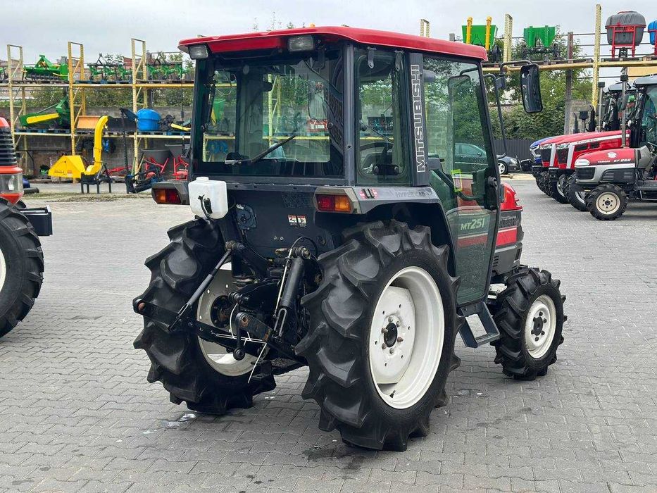 Mitsubishi MT-251 Японський Міні-трактор
