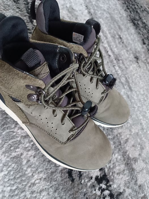 Продам ботінки...