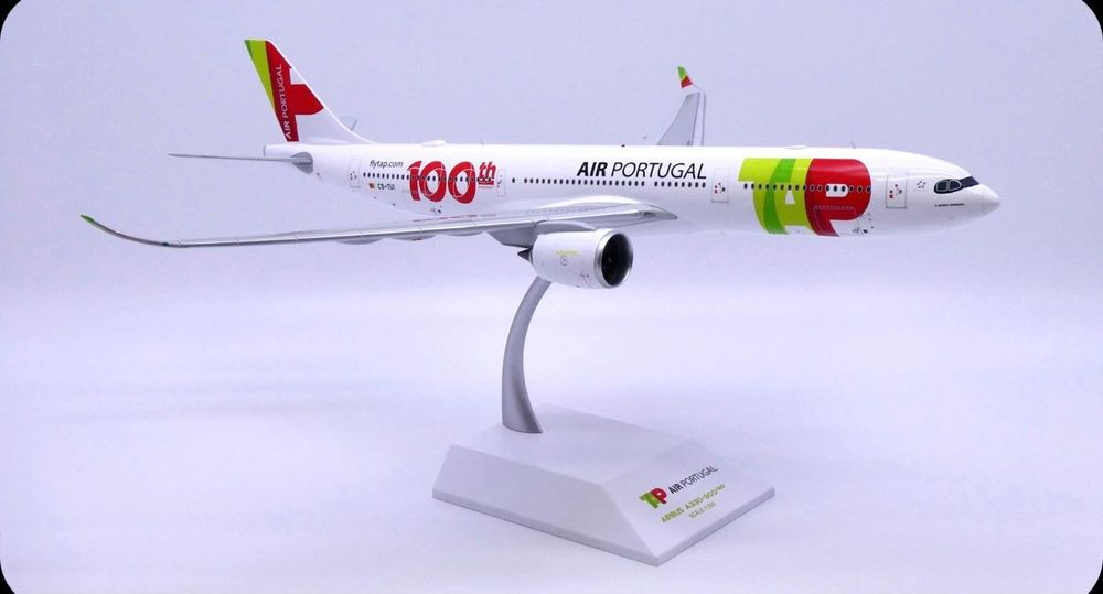 TAP AIR PORTUGAL AIRBUS A330 Neo, 1/200 JC wings , pintura especial .