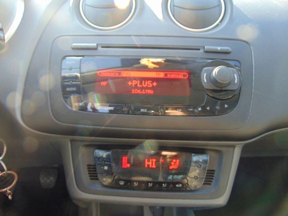 RADIO CD FABRYCZNE SEAT IBIZA 6J IV