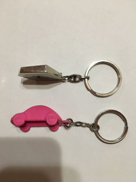Брелок для ключів / металлический брелок Renault
