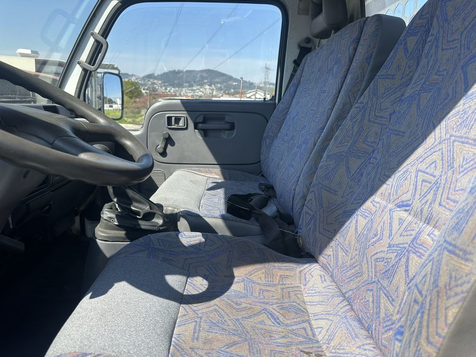 Nissan cabstar 3.0 turbo caixa aberta