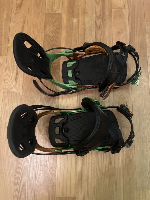 кріплення до  сноуборду Flow NX2, розмір M, rear-entry, стан як нові