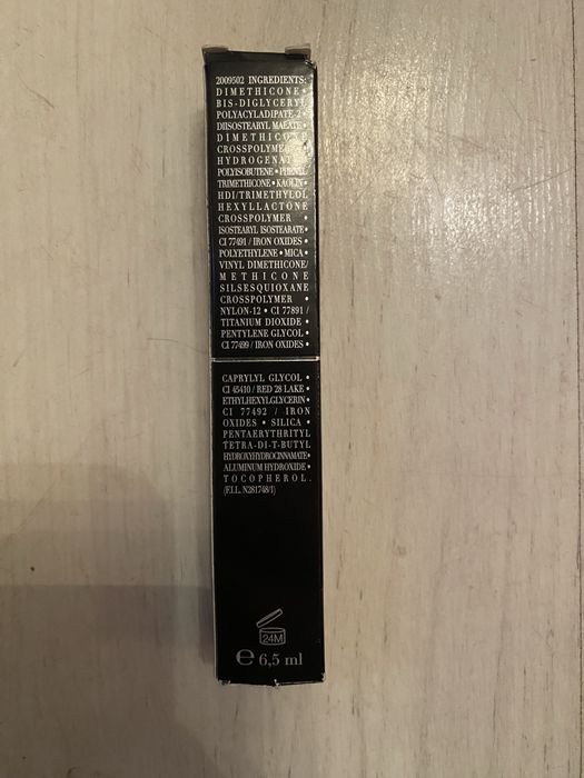 Giorgio Armani lip maestro