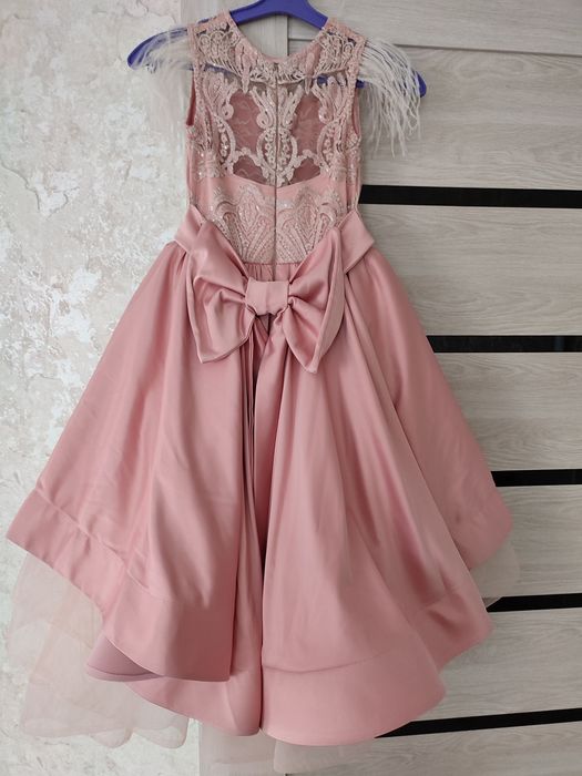 Випускна сукня на дівчинку в садочок