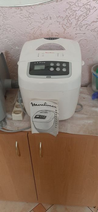 Хлібопічка ідеальний стан!