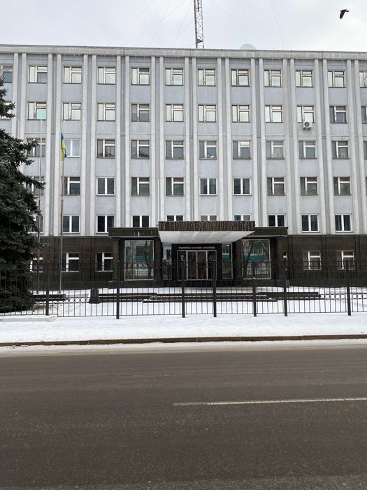 Адміністративна будівля 3234 кв.м, вул. Перемоги, буд. 32/5