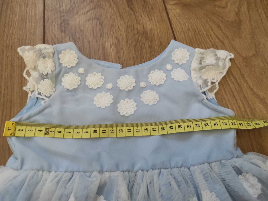 Błękitna sukienka Primark 80