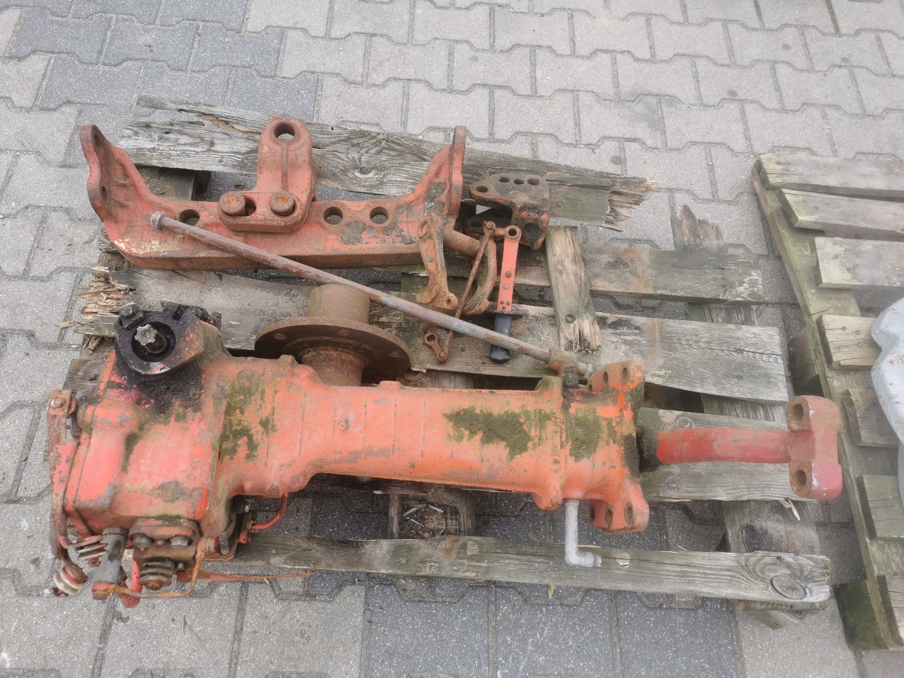 Części Mtz 82 Belarus kolumna Brzostów • OLX.pl